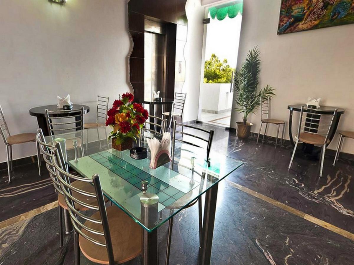 Maxfort Greenwood City Gurgaon Eksteriør bilde