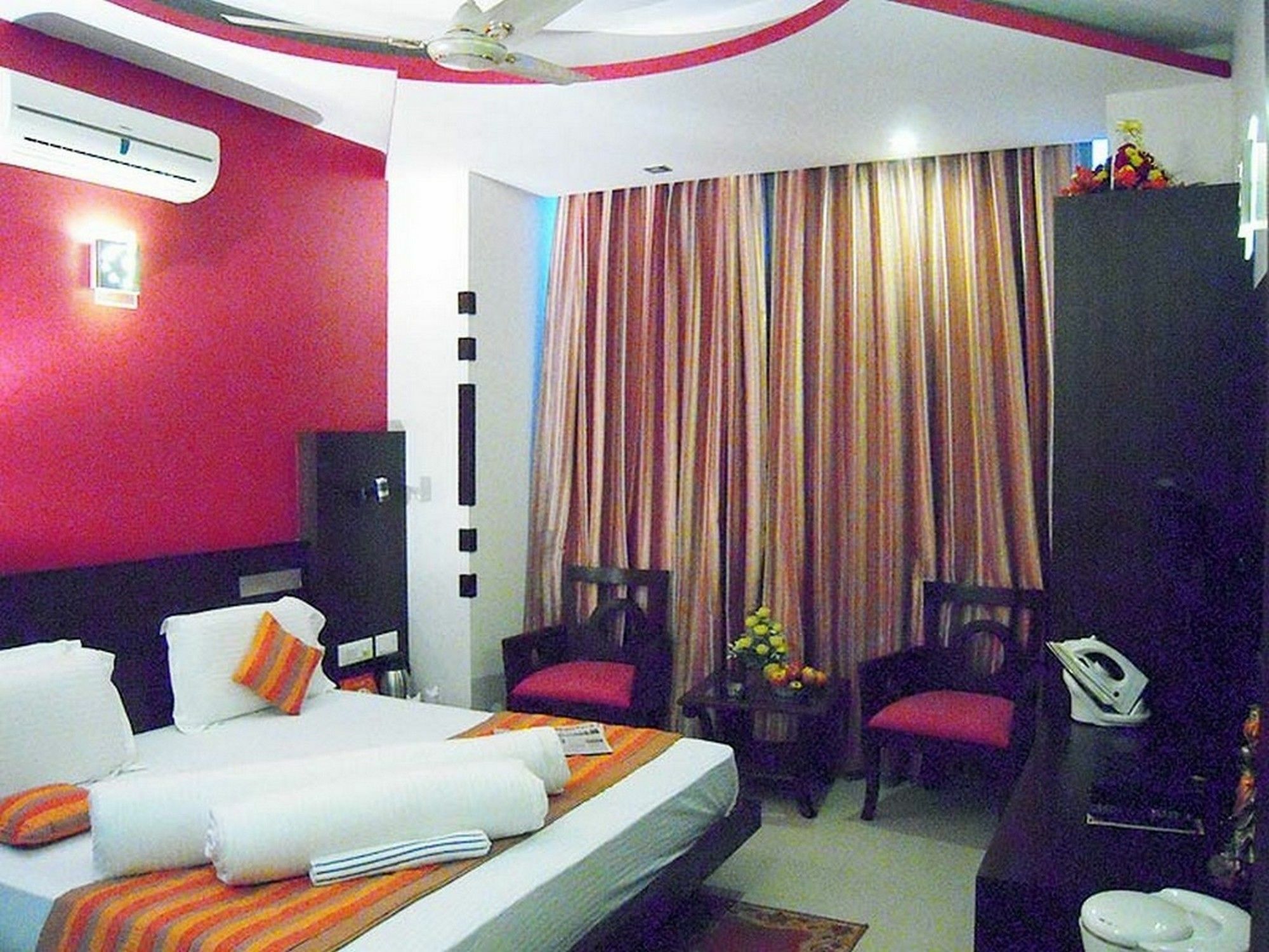 Maxfort Greenwood City Gurgaon Eksteriør bilde